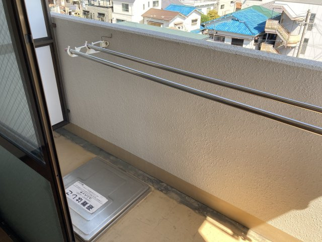 ファミール中野１のバルコニー