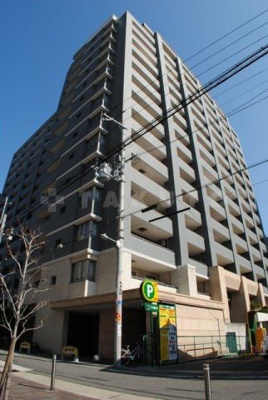 【外観】 | パークスクエア・リビオ上町台 | 外観は落ち着いています