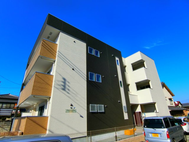 フィアスコート北野田の外観