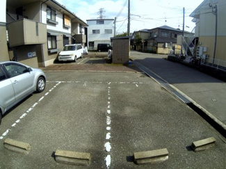 【駐車場】