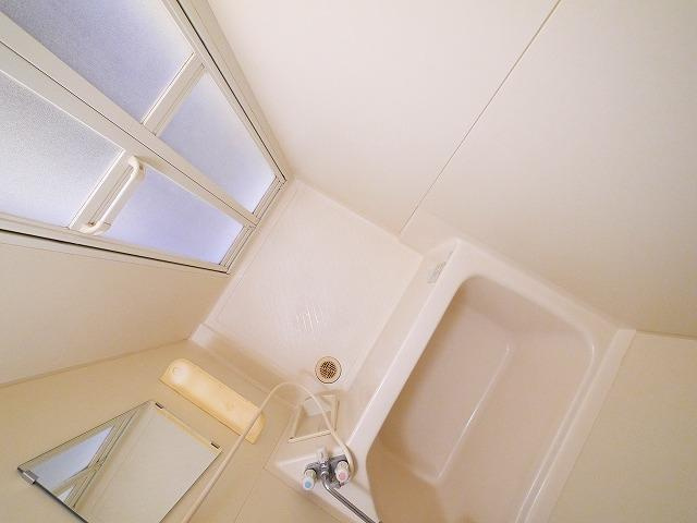 フォレスト光陽Bの浴室|コンパクトで使いやすいお風呂です