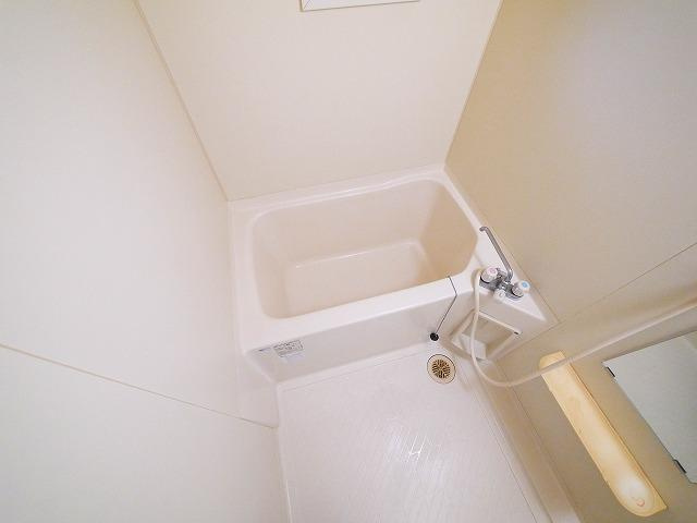 フォレスト光陽Bの浴室|落ち着いた空間のお風呂です