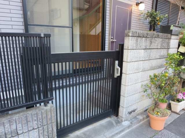 ハイツ薮田のエントランス