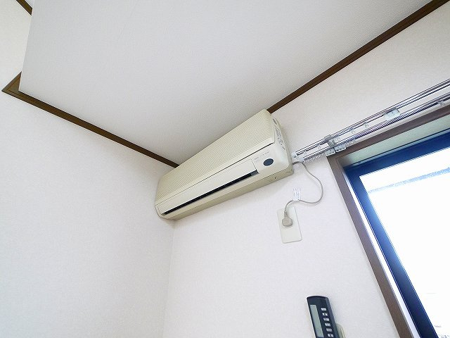 フローレスの設備|エアコン