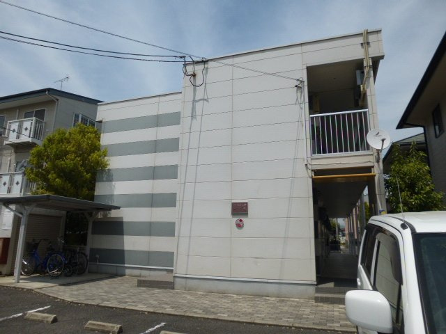 総社市中央６丁目のアパートの外観