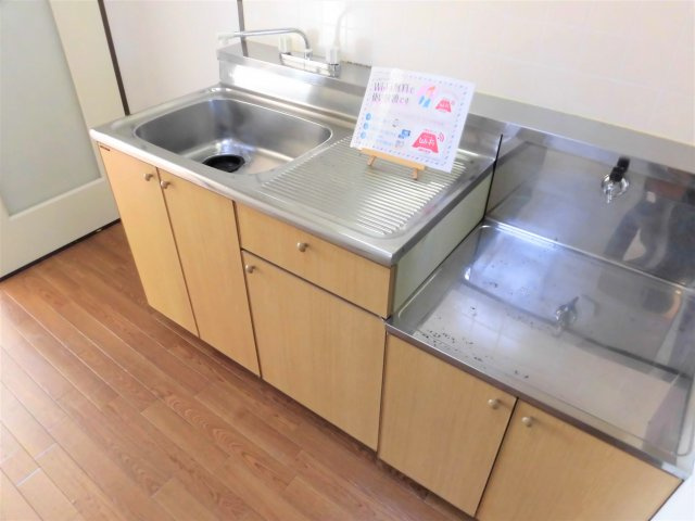 SurplusⅠSky　hills　Ｂ棟のキッチン|イメージ写真