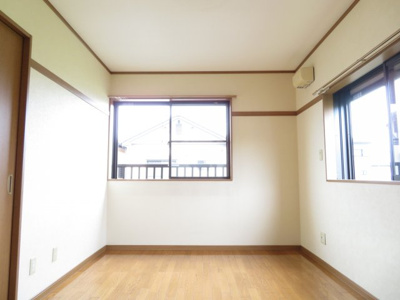 【洋室】 | カーサ・並塚Ｃ | 2階南西洋室