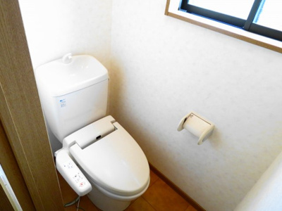 【トイレ】 | カーサ・並塚Ｃ | 温水洗浄便座・1階トイレ