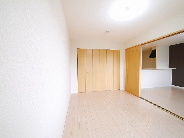 シャルマンコートの寝室|寝室にぴったりのお部屋です