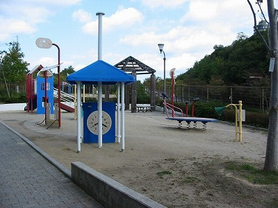 パークサイドすずかけ台12号棟の周辺