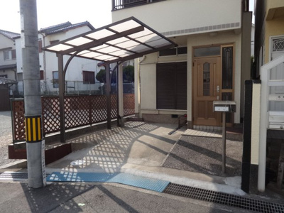【駐車場】 | 二見町西二見貸家 | 駐車場1台込み！