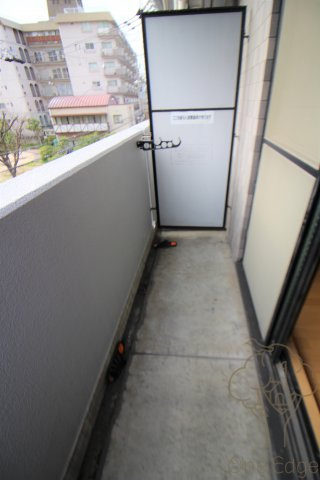 中津栄マンションのバルコニー