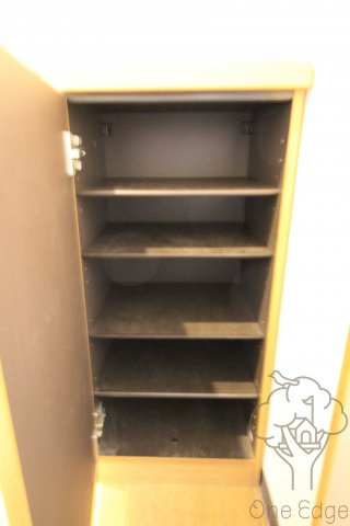 中津栄マンションの玄関