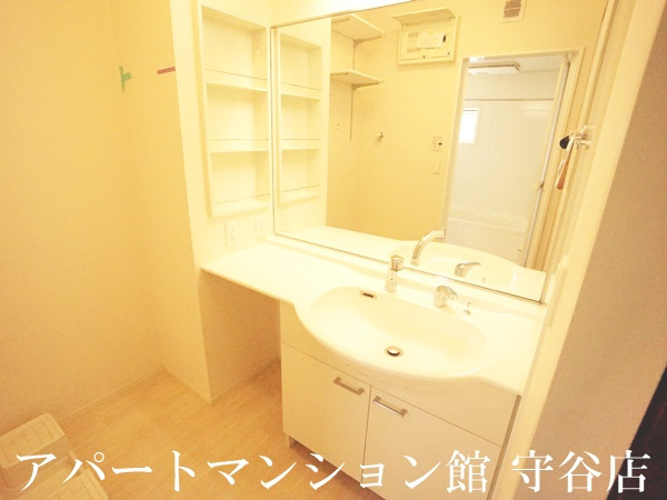 スローライフさしまの独立洗面台