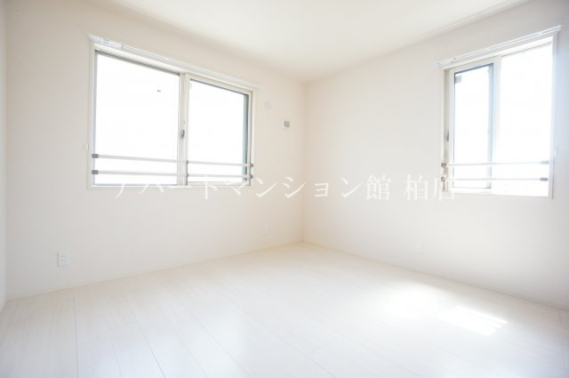 アステールピュールＫの洋室