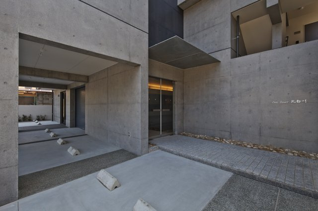 【エントランス】