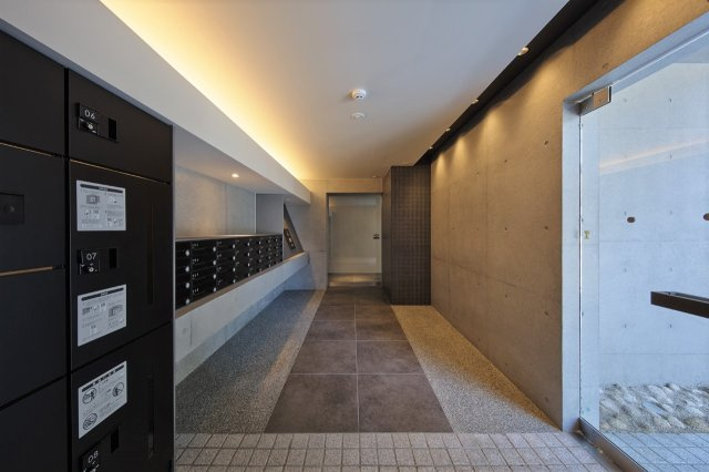 【エントランス】