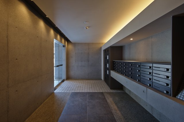 【エントランス】