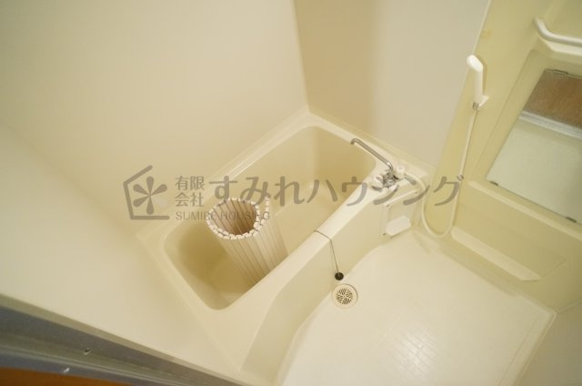 ジョイメニーの浴室