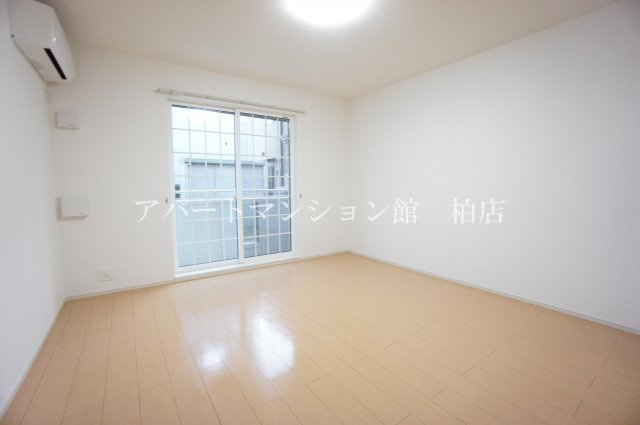 べルクラールⅠの居間・リビング