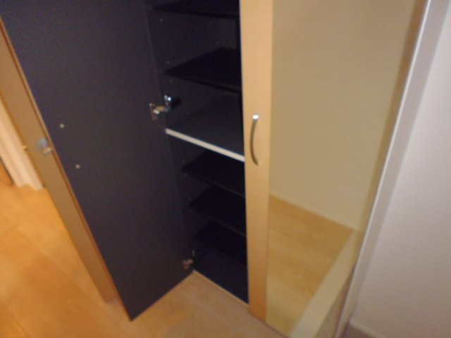 アレグリアの内装|シューズボックス