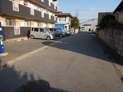 【駐車場】 | レピュート三里塚