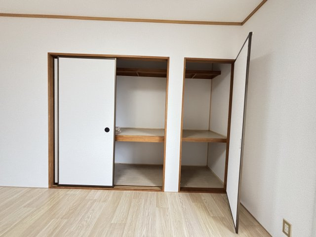 サンブリッジB棟の収納