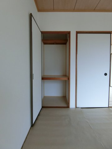 サンブリッジB棟の和室