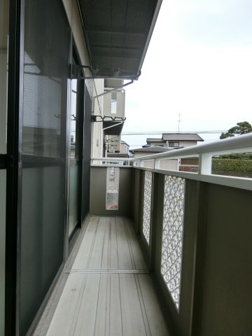 サンブリッジB棟のバルコニー