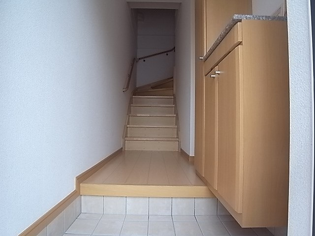 フレスクーラの玄関
