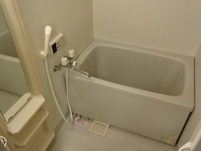 【浴室】 | サンヒルズ | きれいなお風呂です