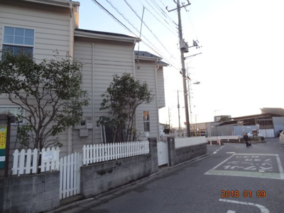 【前面道路含む現地写真】 | さいたま市南区太田窪　太陽光発電付中古輸入住宅