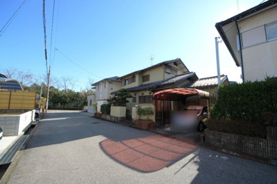 【前面道路含む現地写真】 | 大津市日吉台四丁目7-8　戸建て | 前面道路