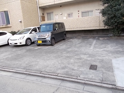 【駐車場】 | シュロス小川
