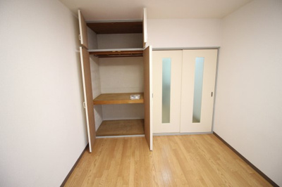 【収納】 | プレアール小阪Ⅱ | クローゼットと天袋