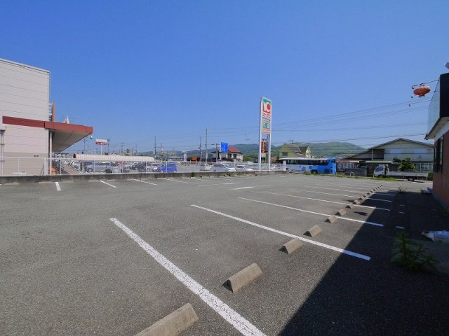 奈良市古市町飲食店居抜き店舗の駐車場