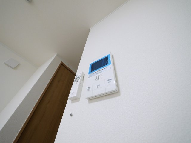 AONIのセキュリティ|ＴＶモニター付きインターホンです