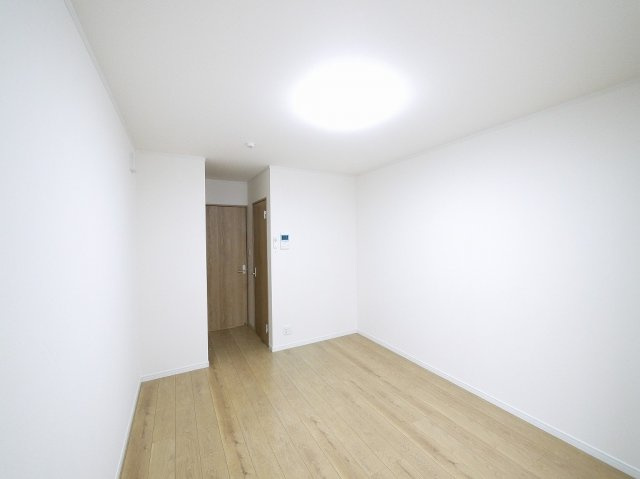 AONIの居間・リビング|ゆったり過ごせる居間です