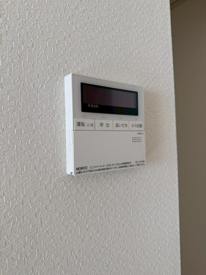 【設備】 | カサグランデMOTOKI | リビングダイニングキッチンにある室内洗濯機置き場です♪室内に置けるので洗濯機が傷みにくいのが嬉しいですよね☆