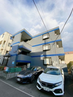 【その他共用部分】 | カサグランデMOTOKI | 屋根付きの駐輪場があるので雨が降っても大切な自転車が濡れません☆駅から自転車もオススメです♪