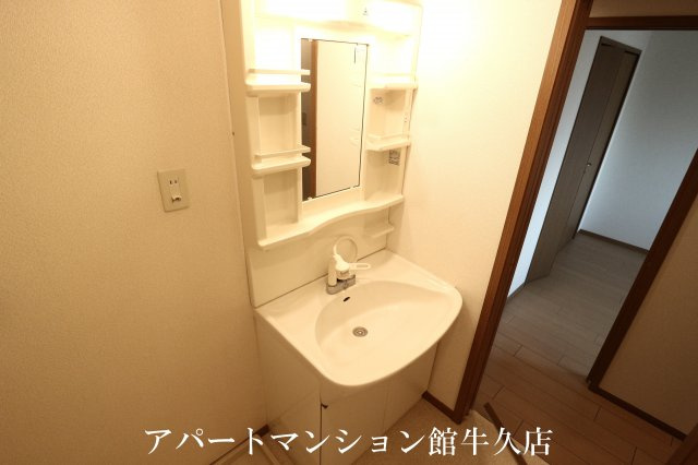 モアエレガントの洗面所