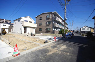 【前面道路含む現地写真】 | 3号棟　前面道路含む現地（2018年01月）撮影