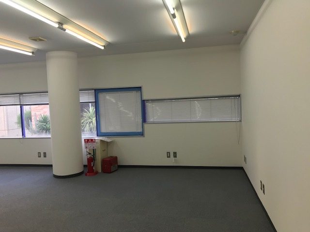 第二甲田ビルの居間・リビング