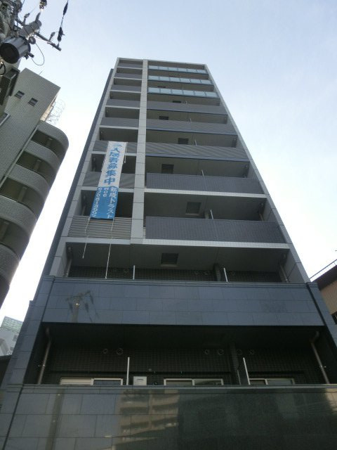 スワンズシティ塚本アクシアの外観