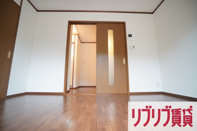 ハイムツインズＡの居間・リビング