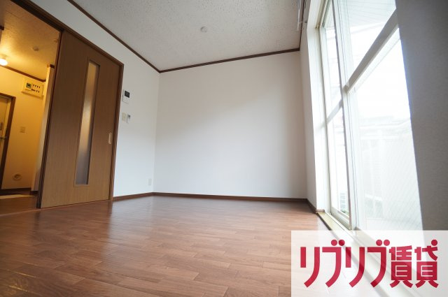 ハイムツインズＡの居間・リビング