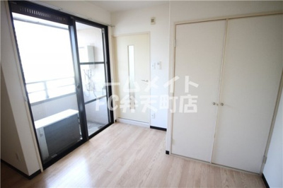 【居間・リビング】 | 小松ビル | ゆったり過ごせるリビングです