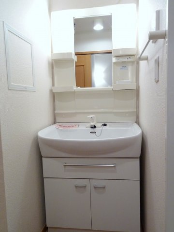 ソレイユ武蔵野の独立洗面台