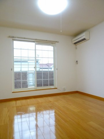 ソレイユ武蔵野の居間・リビング