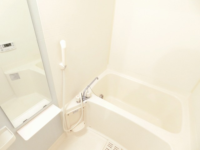 ソレイユ武蔵野の浴室